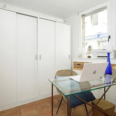 Vandrerhjem Hostalet De By Suma Cadaqués