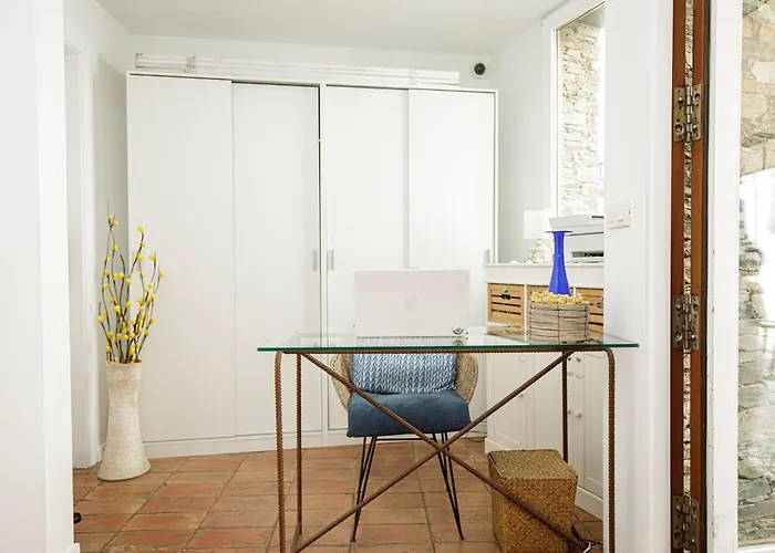 Hostalet De By Suma Hostel